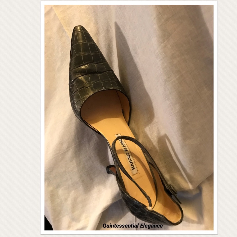 MANOLO BLAHNIK Gray Alligator D’Orsay Pumps - Picture 4 of 6
